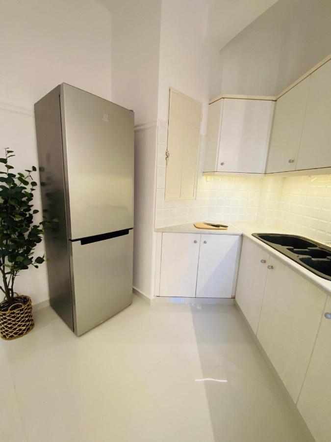 2 Bd Apt In Koukaki 8' Away From Acropolis Ateny Zewnętrze zdjęcie